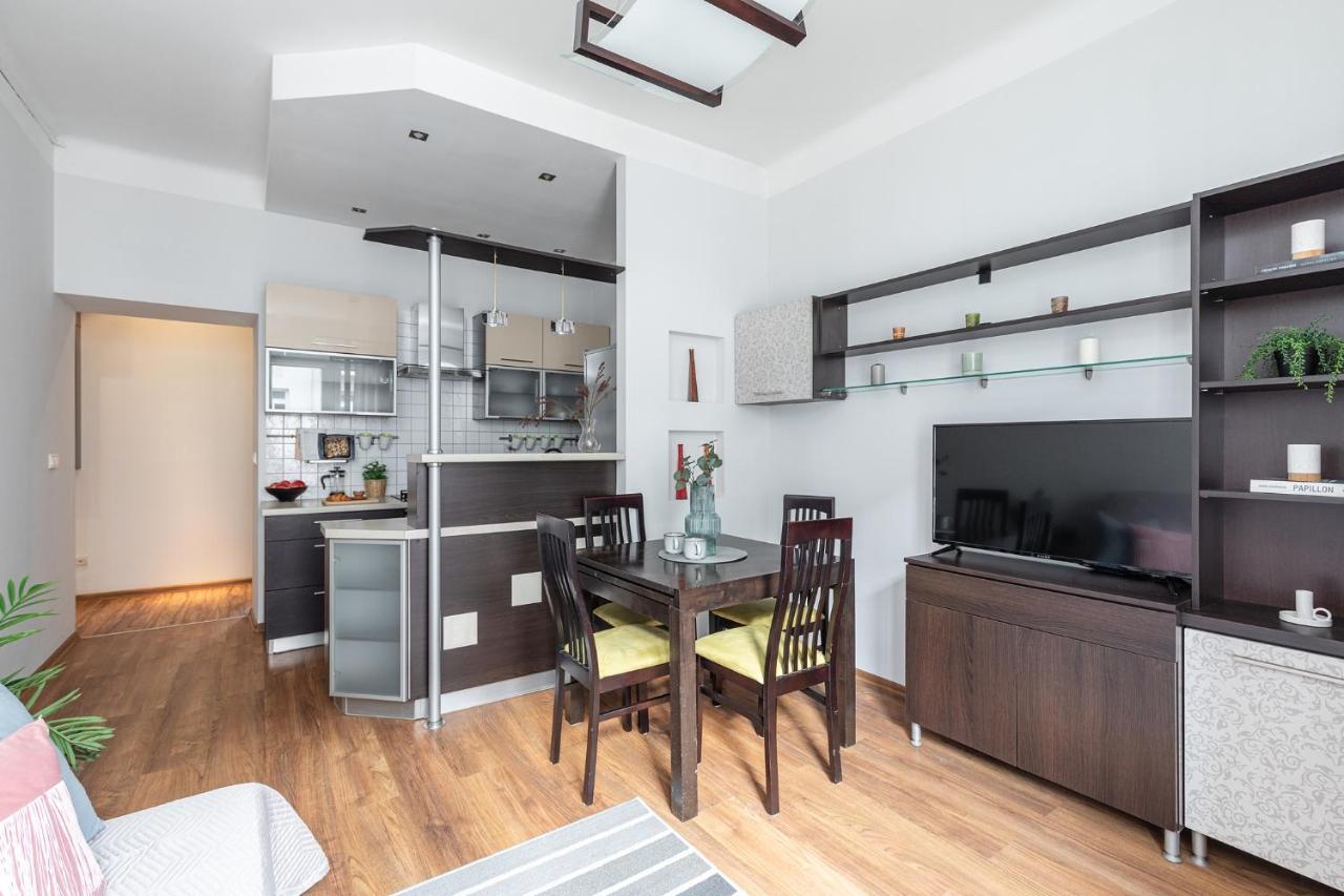 דירות ורשה Superapart Tarchominska Apt 24 מראה חיצוני תמונה